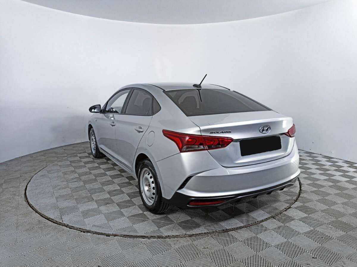 Купить Hyundai Solaris с пробегом. Фото: #6