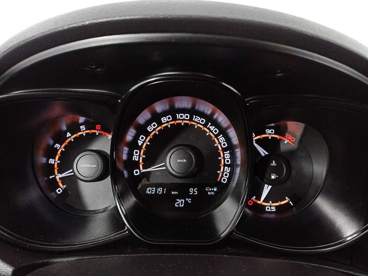 Купить Lada (ВАЗ) Vesta с пробегом. Фото: #12