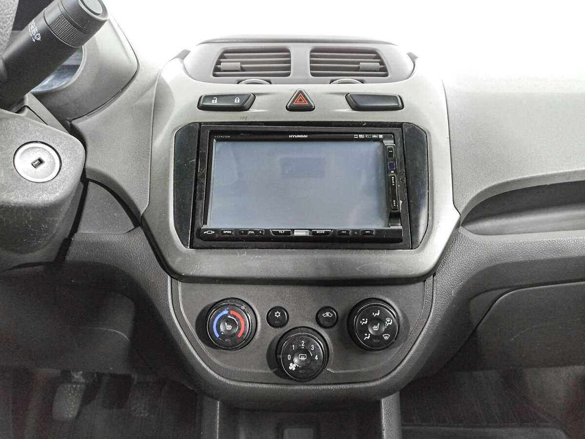 Купить Chevrolet Cobalt с пробегом. Фото: #12