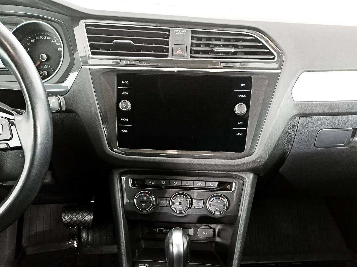 Купить Volkswagen Tiguan с пробегом. Фото: #12
