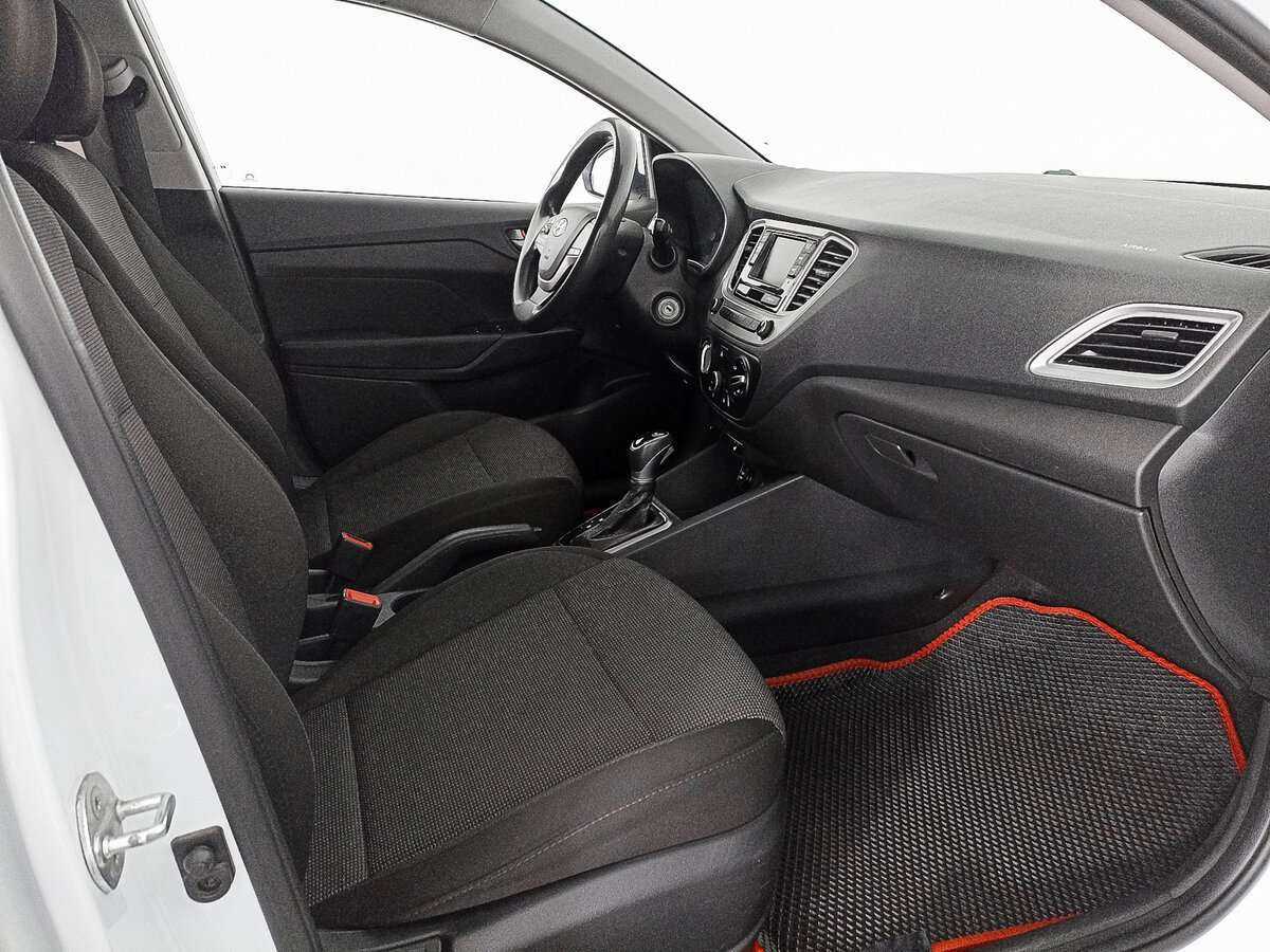 Купить Hyundai Solaris с пробегом. Фото: #8