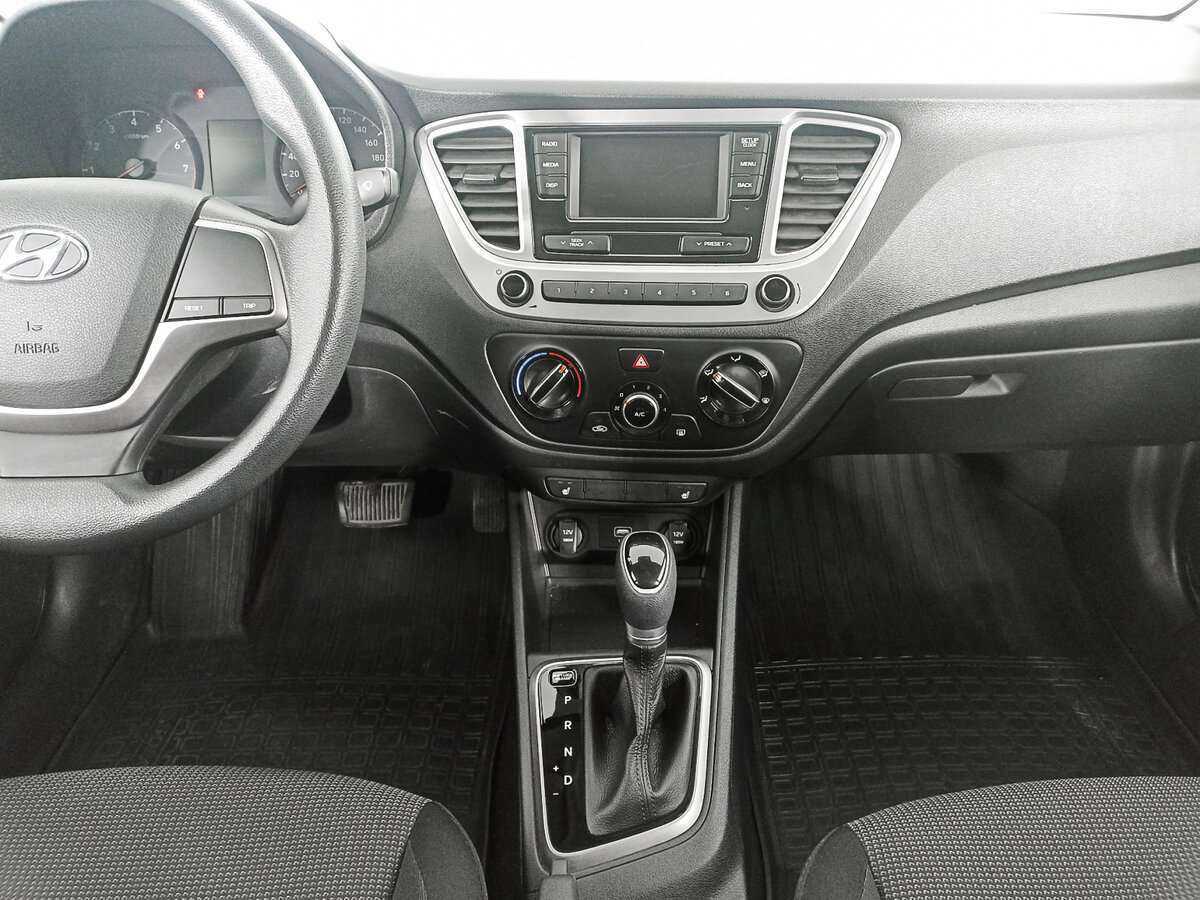 Купить Hyundai Solaris с пробегом. Фото: #12