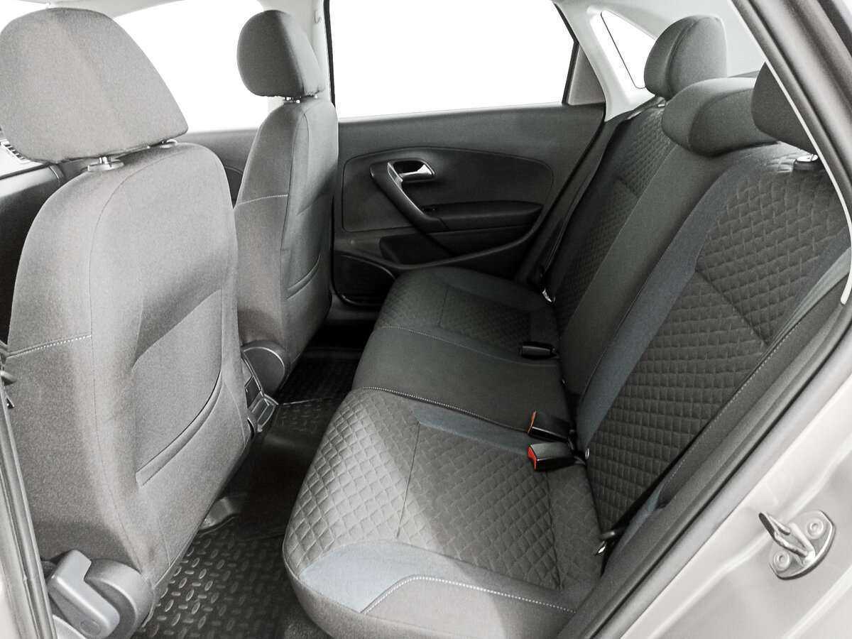 Купить Volkswagen Polo с пробегом. Фото: #9