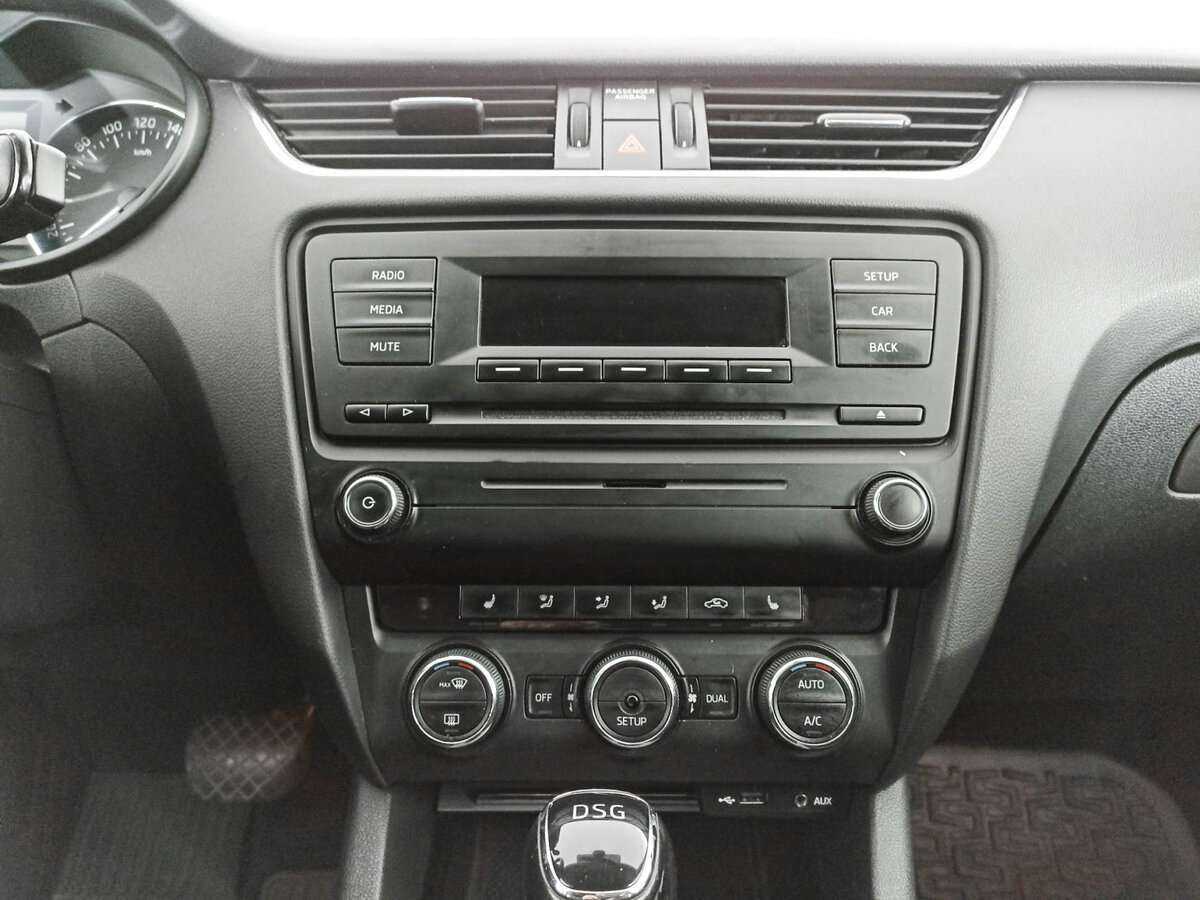 Купить Skoda Octavia с пробегом. Фото: #12
