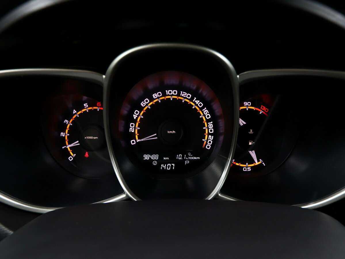 Купить Lada (ВАЗ) Vesta с пробегом. Фото: #11