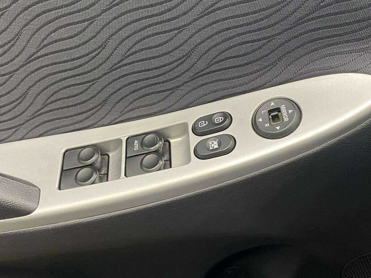 Купить Hyundai Solaris с пробегом. Фото: #15