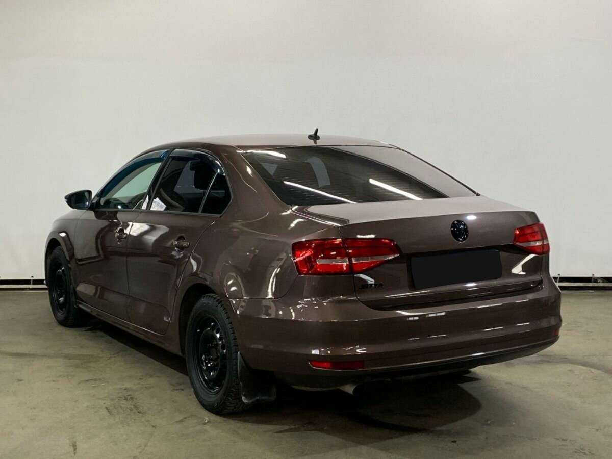 Купить Volkswagen Jetta с пробегом. Фото: #6