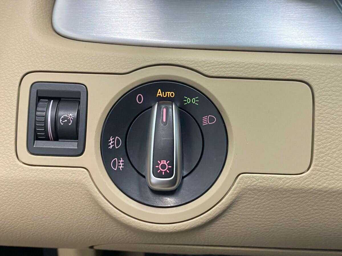 Купить Volkswagen Passat с пробегом. Фото: #16