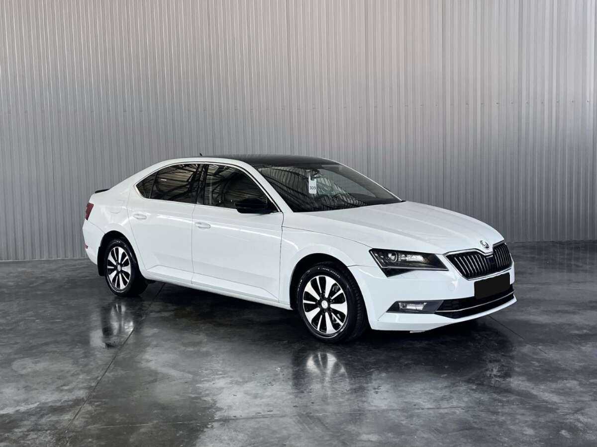 Купить Skoda Superb с пробегом. Фото: #2
