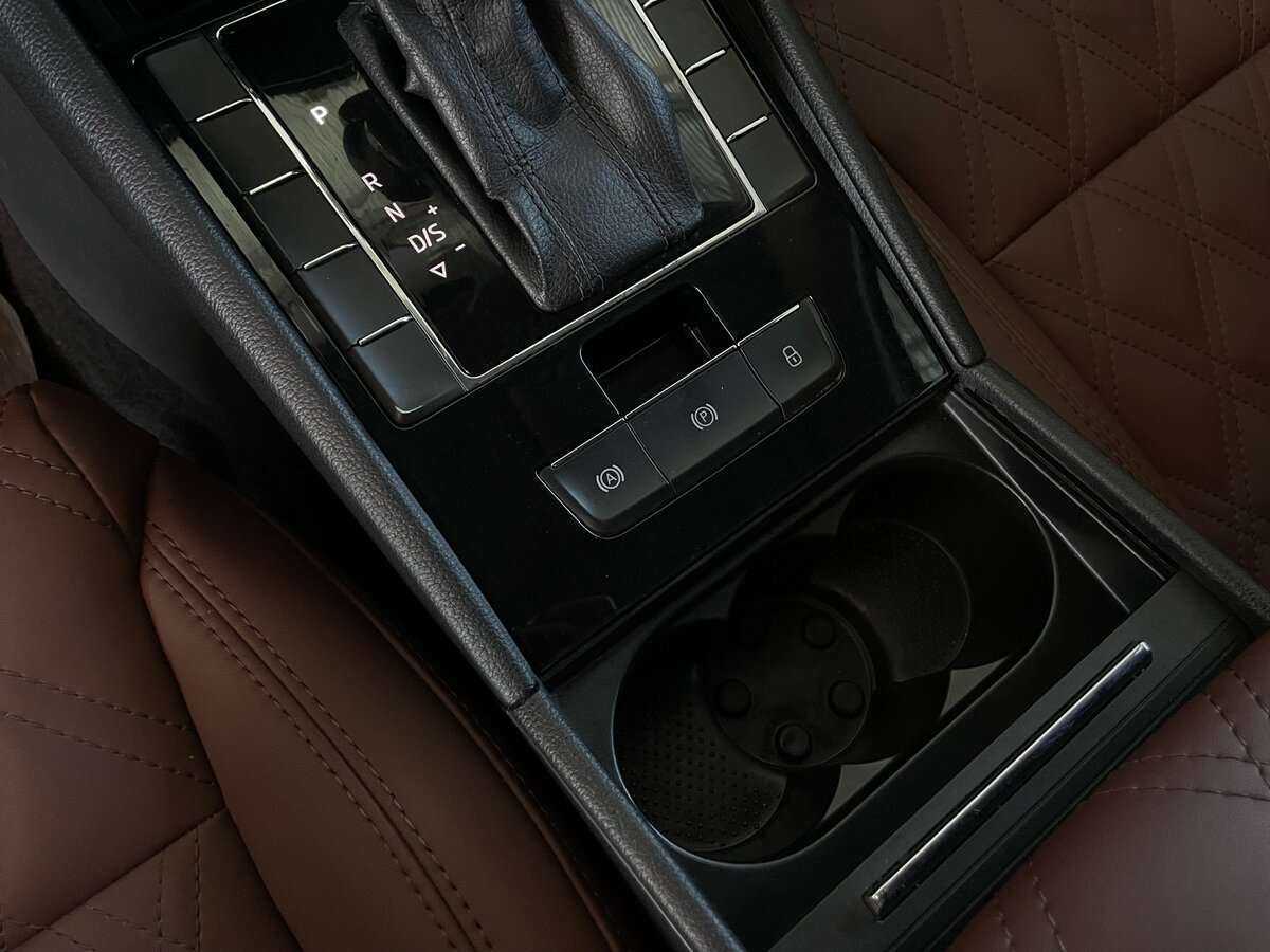 Купить Skoda Superb с пробегом. Фото: #13