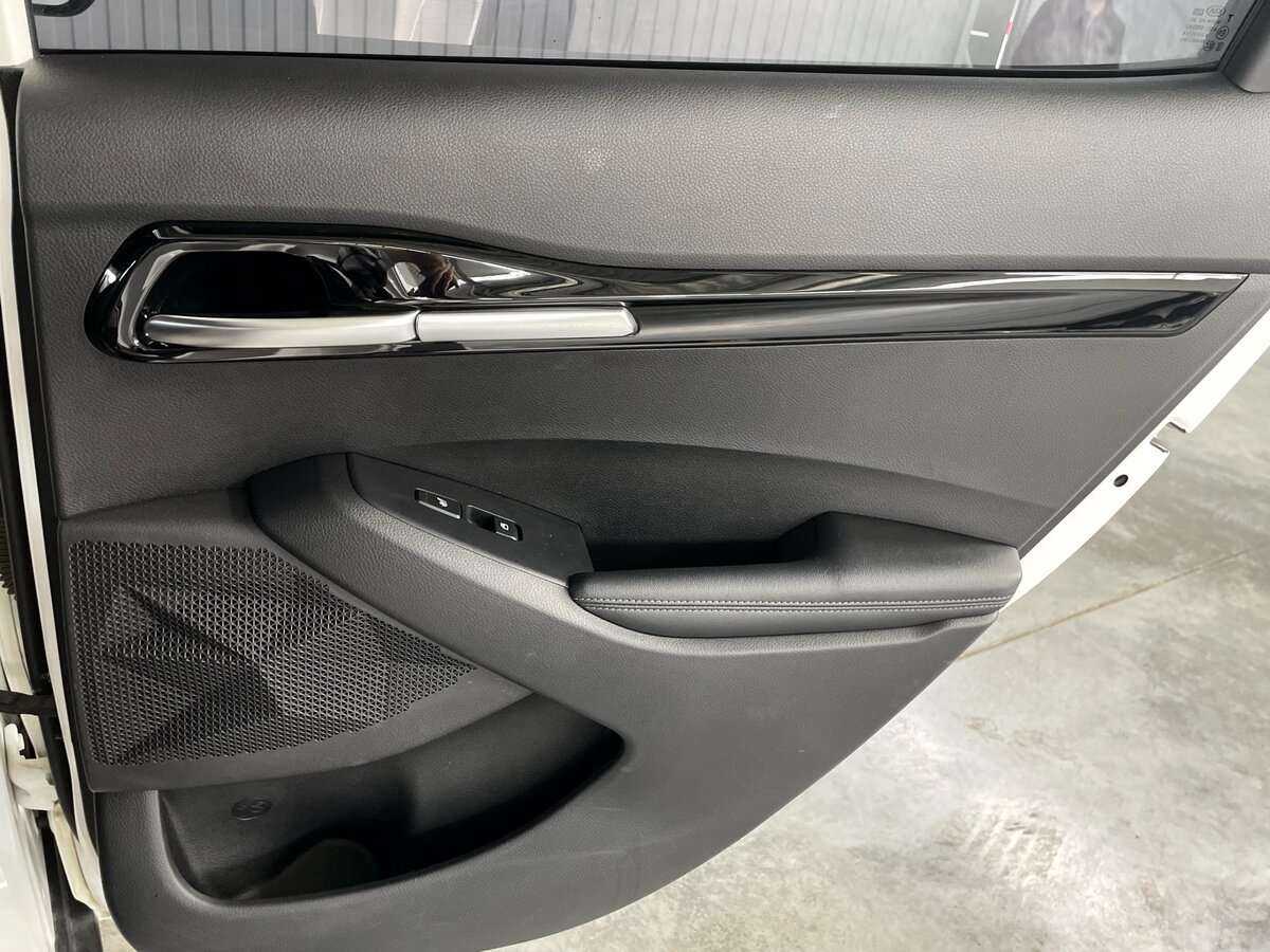 Купить Kia Seltos с пробегом. Фото: #23