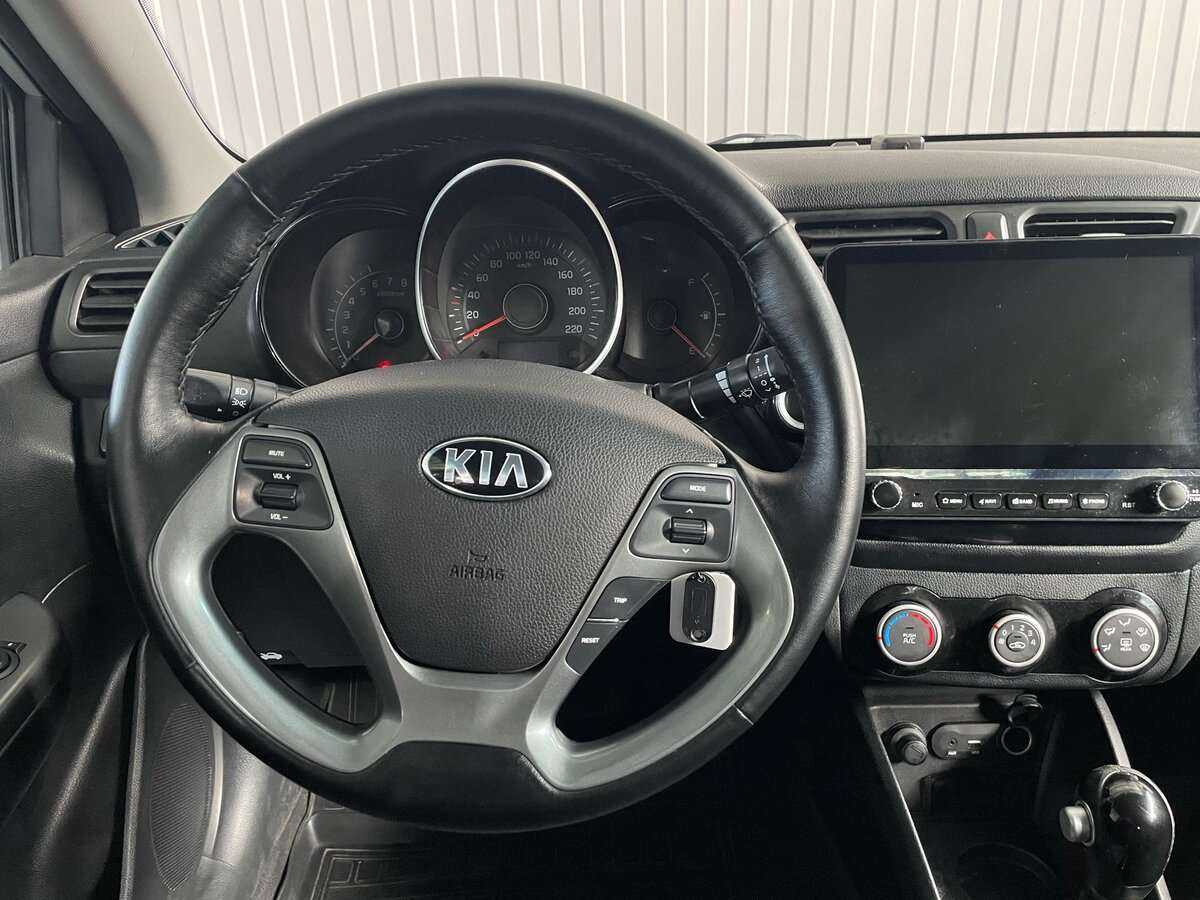 Купить Kia Rio с пробегом. Фото: #9