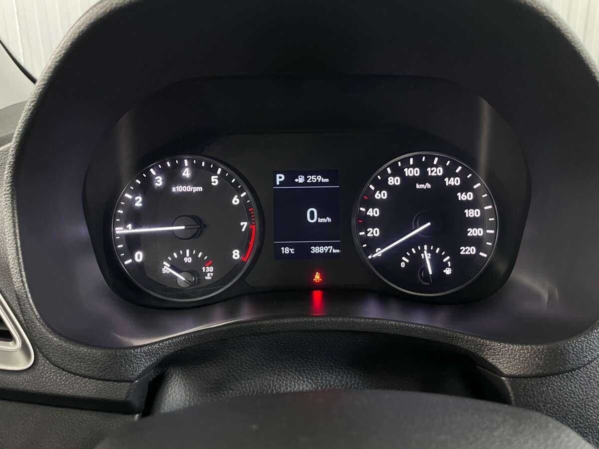 Купить Hyundai Solaris с пробегом. Фото: #10