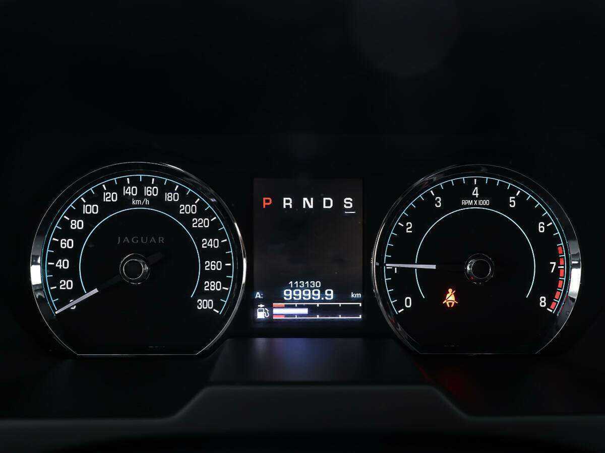 Купить Jaguar XF с пробегом. Фото: #13