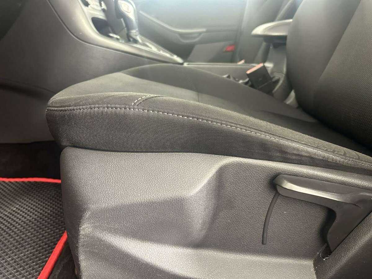 Купить Ford Focus с пробегом. Фото: #9