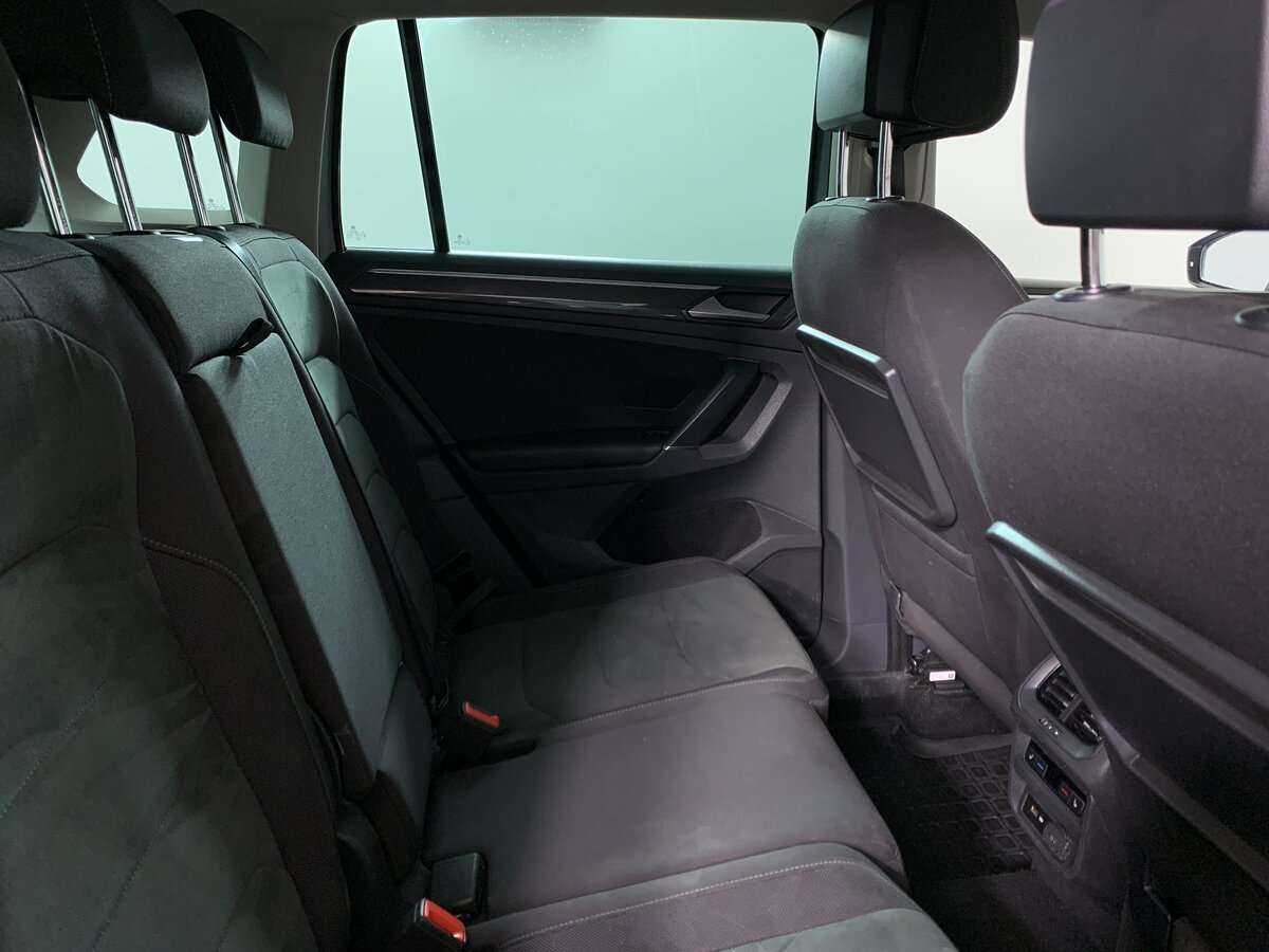 Купить Volkswagen Tiguan с пробегом. Фото: #13