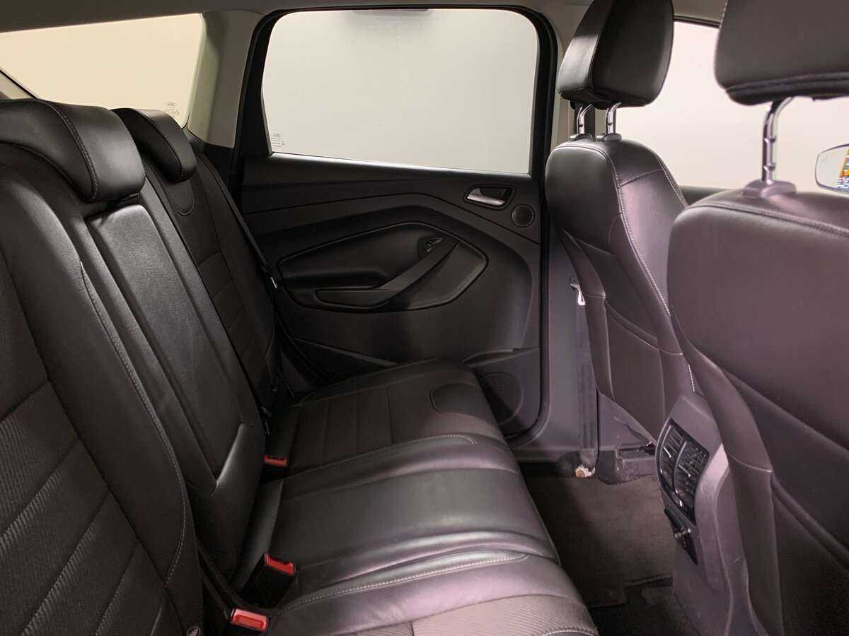 Купить Ford Kuga с пробегом. Фото: #14