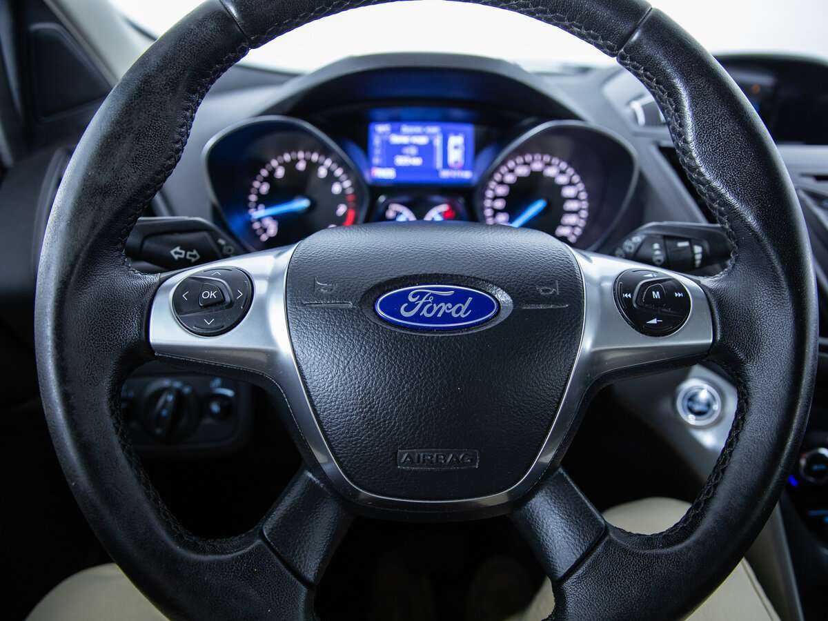 Купить Ford Kuga с пробегом. Фото: #11