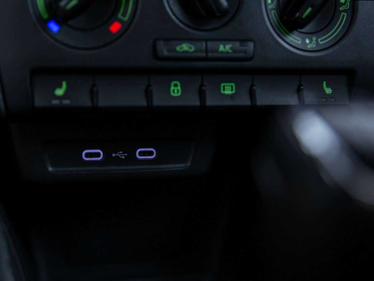 Купить Skoda Rapid с пробегом. Фото: #14