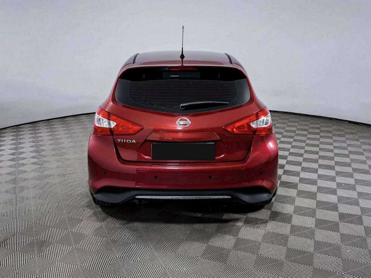Купить Nissan Tiida с пробегом. Фото: #5