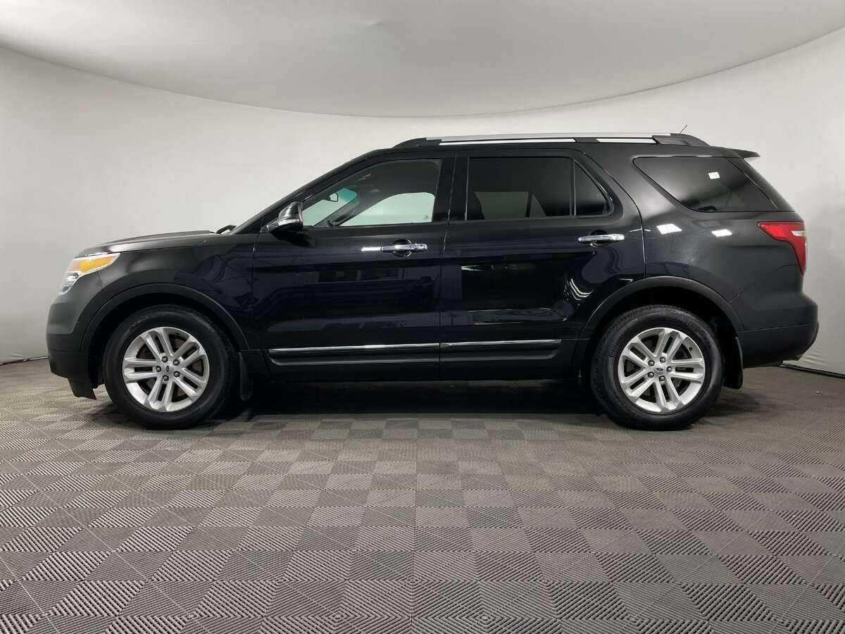 Купить Ford Explorer с пробегом. Фото: #4