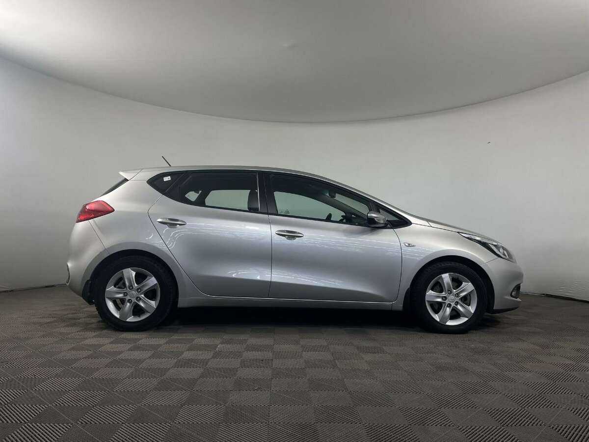 Купить Kia Ceed с пробегом. Фото: #3