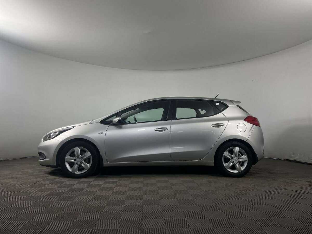 Купить Kia Ceed с пробегом. Фото: #4