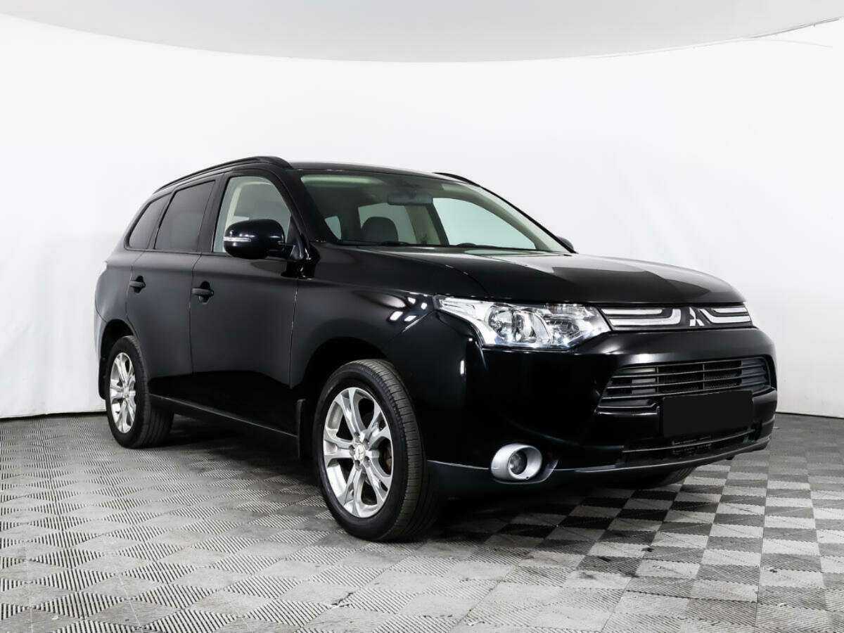 Купить Mitsubishi Outlander с пробегом. Фото: #2