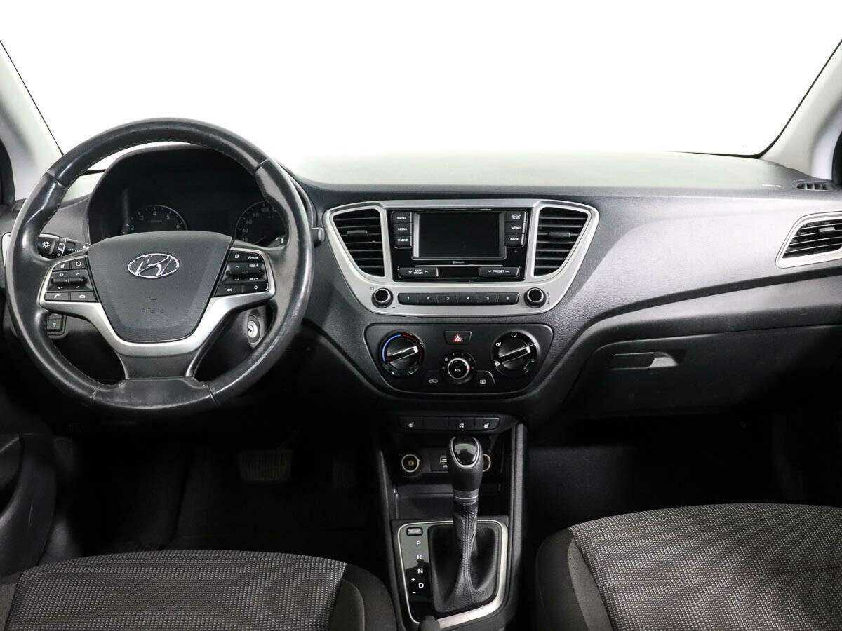 Купить Hyundai Solaris с пробегом. Фото: #9