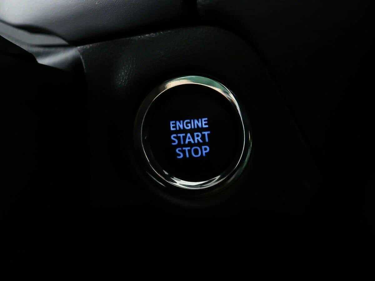 Купить Toyota RAV4 с пробегом. Фото: #18