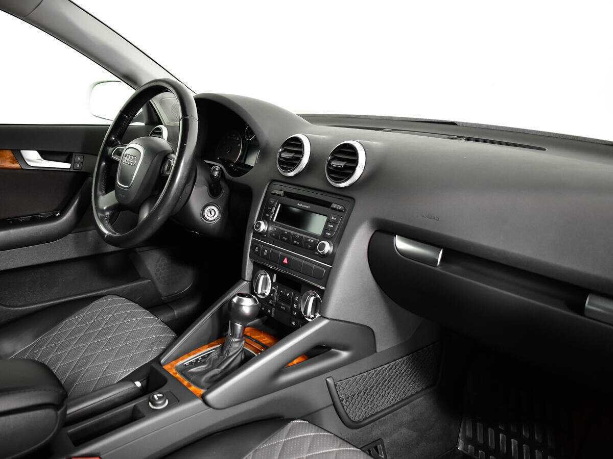 Купить Audi A3 с пробегом. Фото: #8