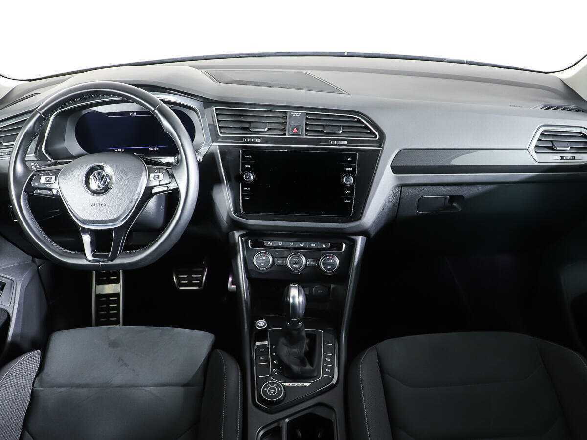 Купить Volkswagen Tiguan с пробегом. Фото: #10
