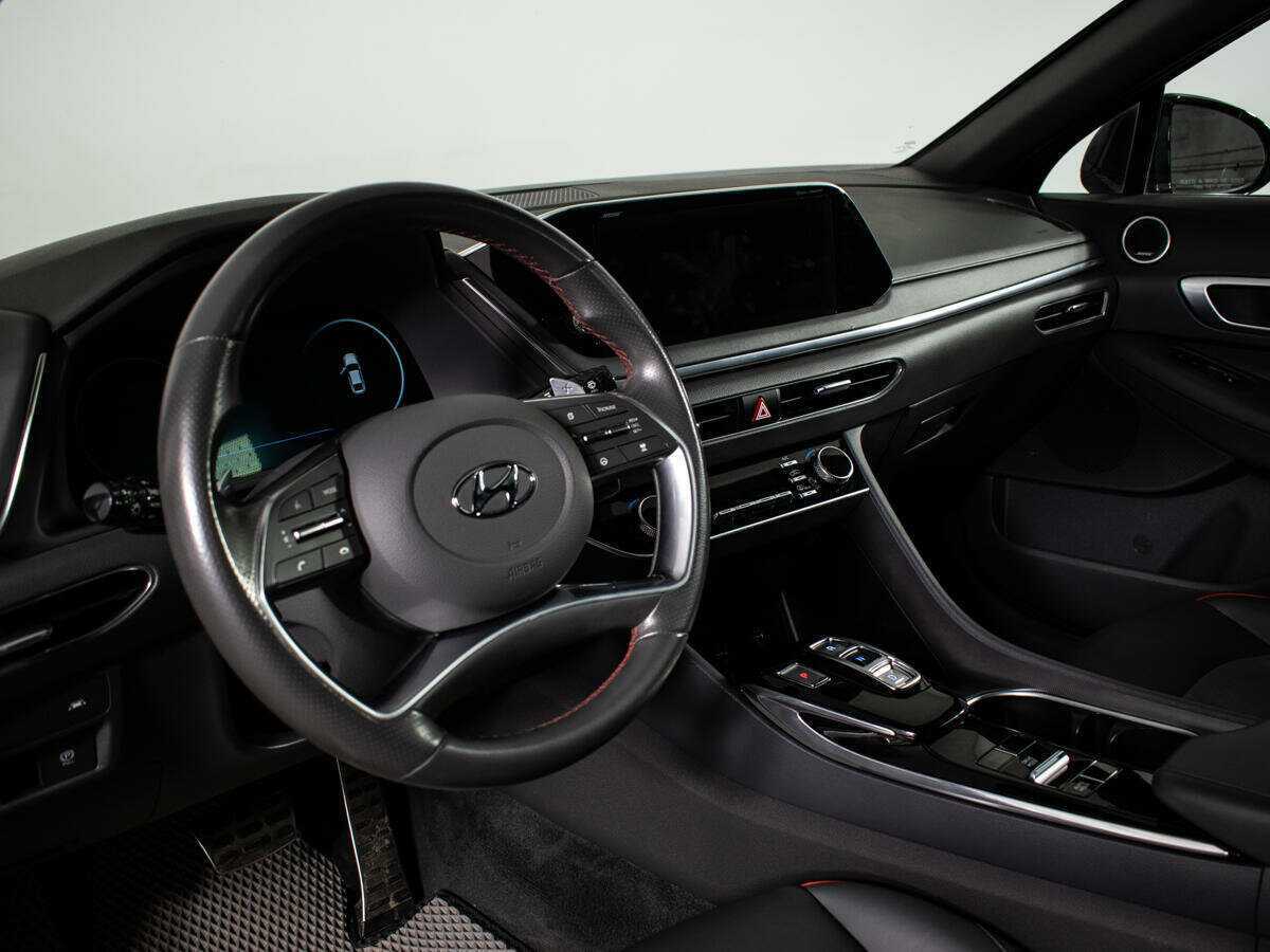 Купить Hyundai Sonata с пробегом. Фото: #9