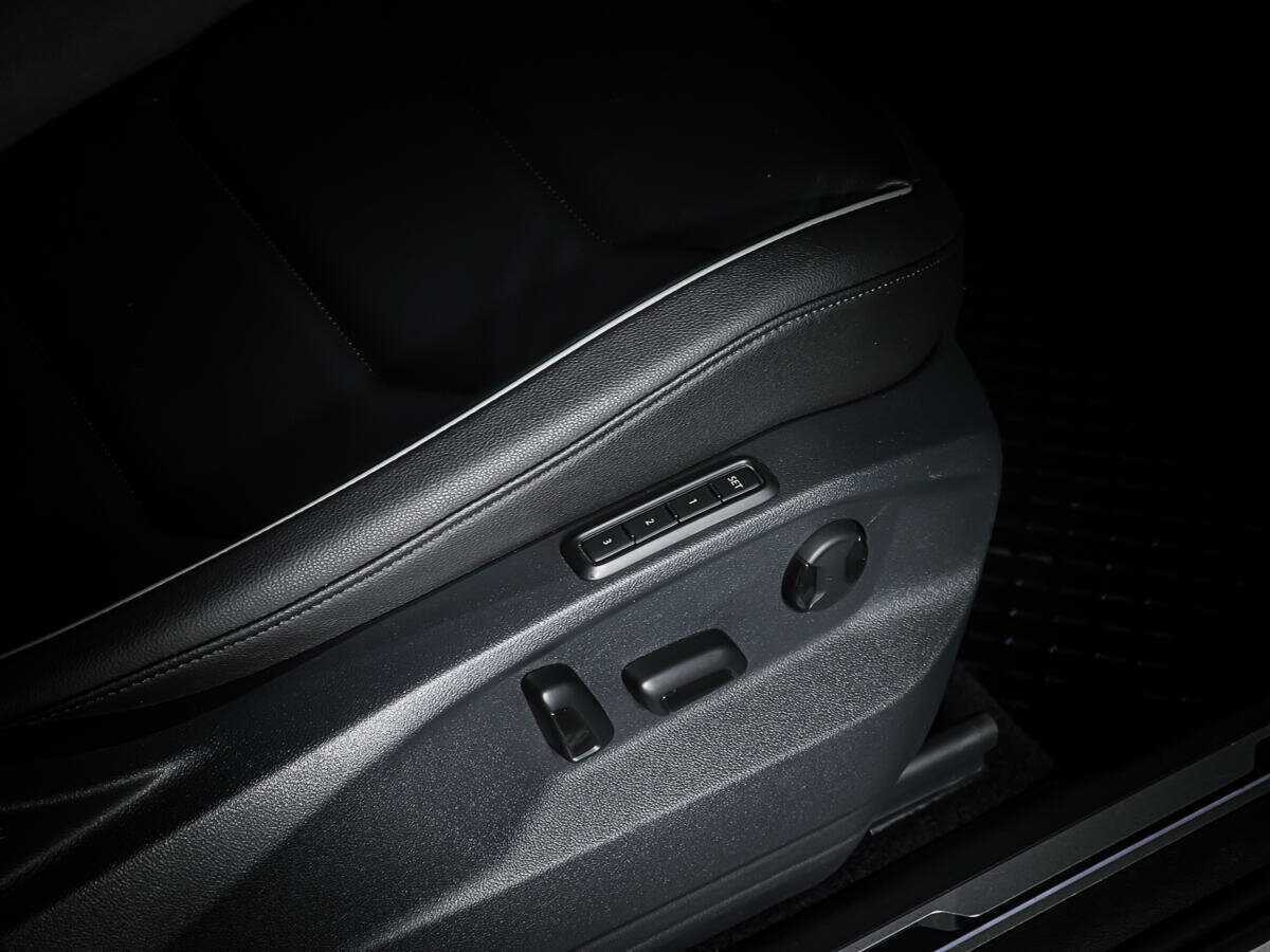 Купить Volkswagen Tiguan с пробегом. Фото: #21