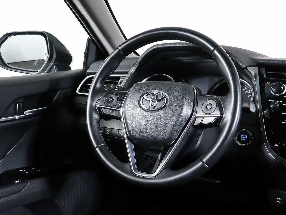 Купить Toyota Camry с пробегом. Фото: #14