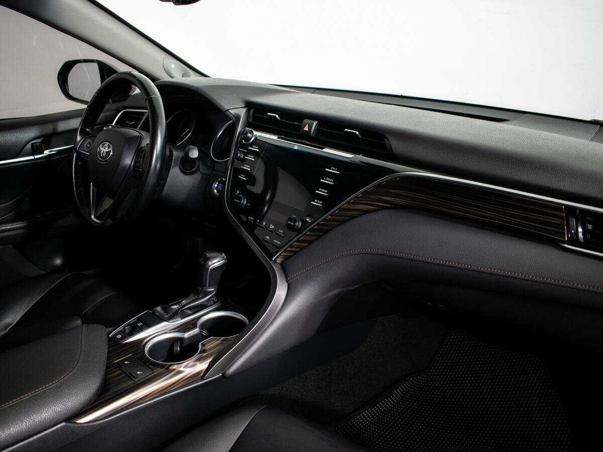 Купить Toyota Camry с пробегом. Фото: #5