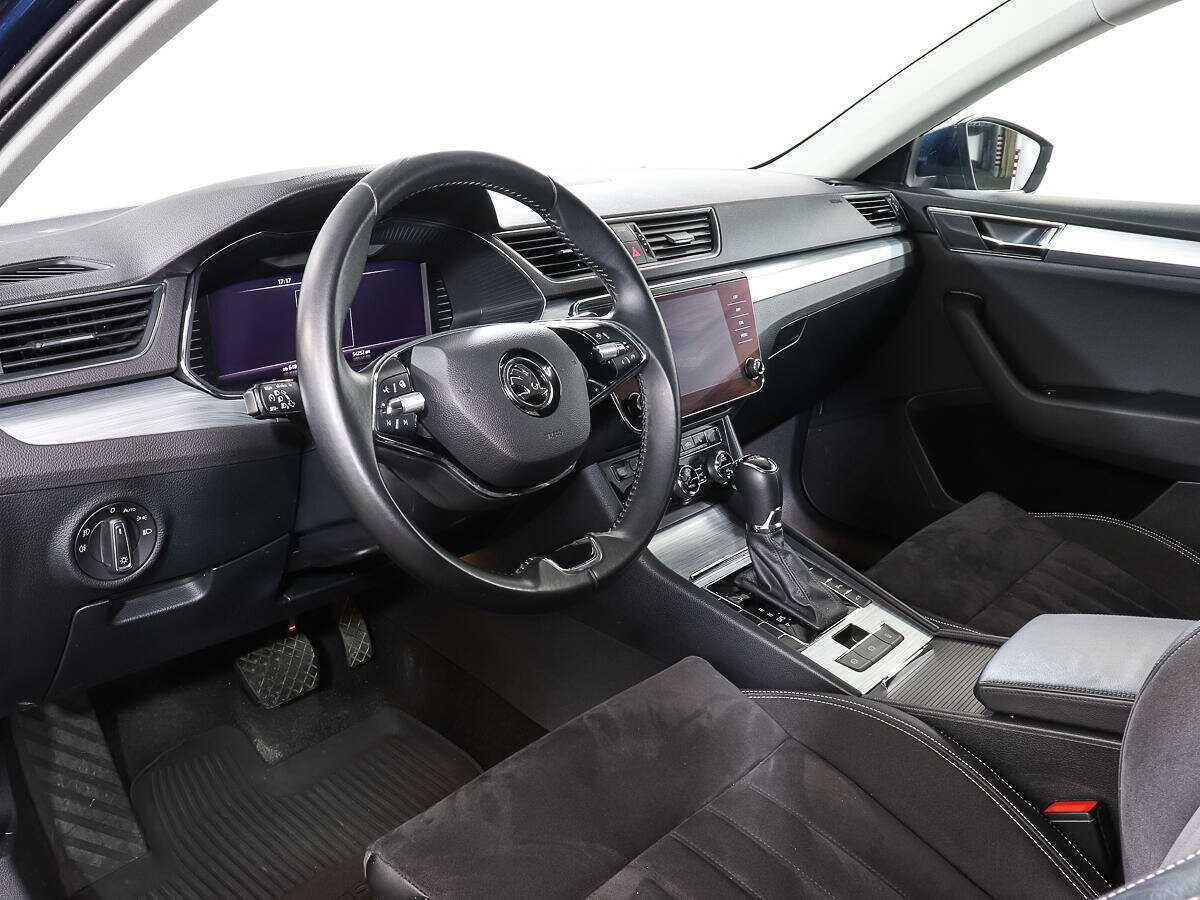 Купить Skoda Superb с пробегом. Фото: #12