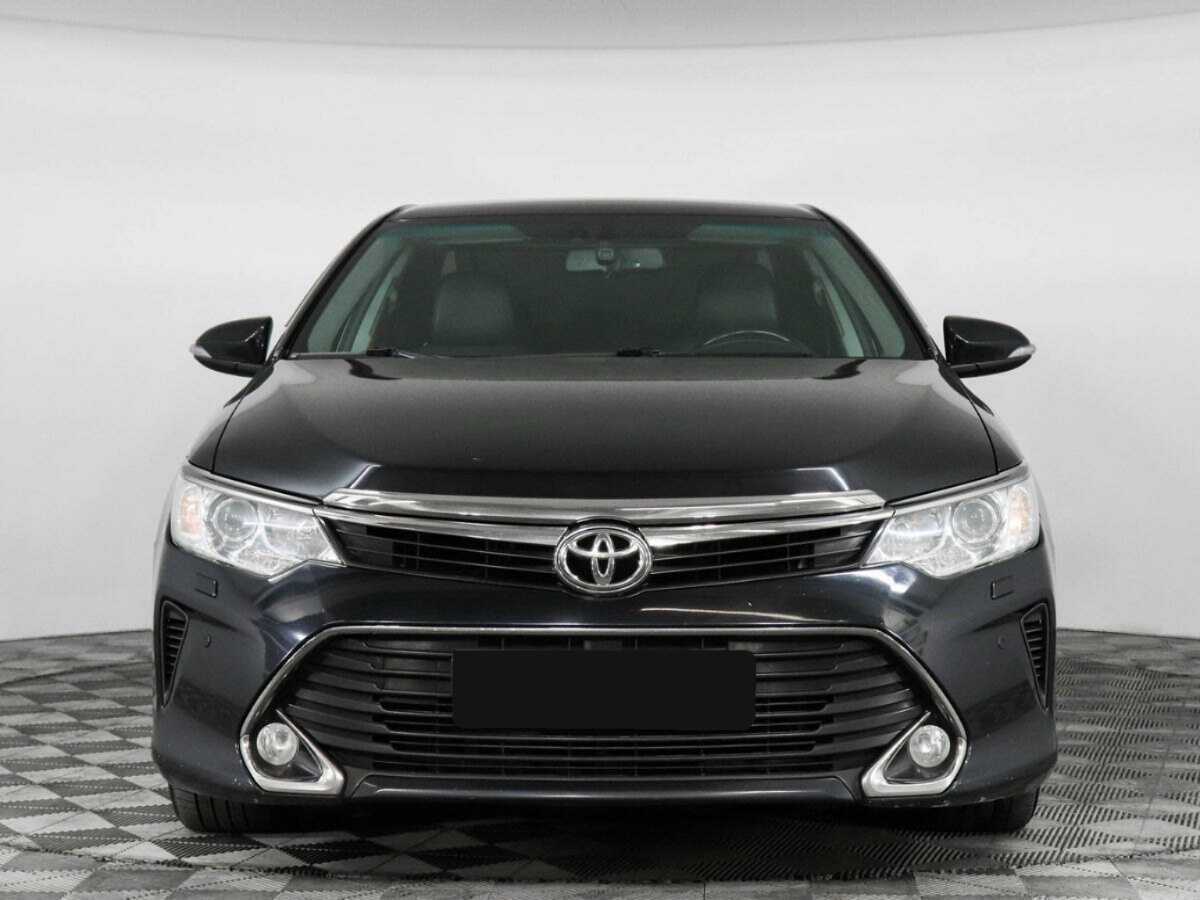 Купить Toyota Camry с пробегом. Фото: #1