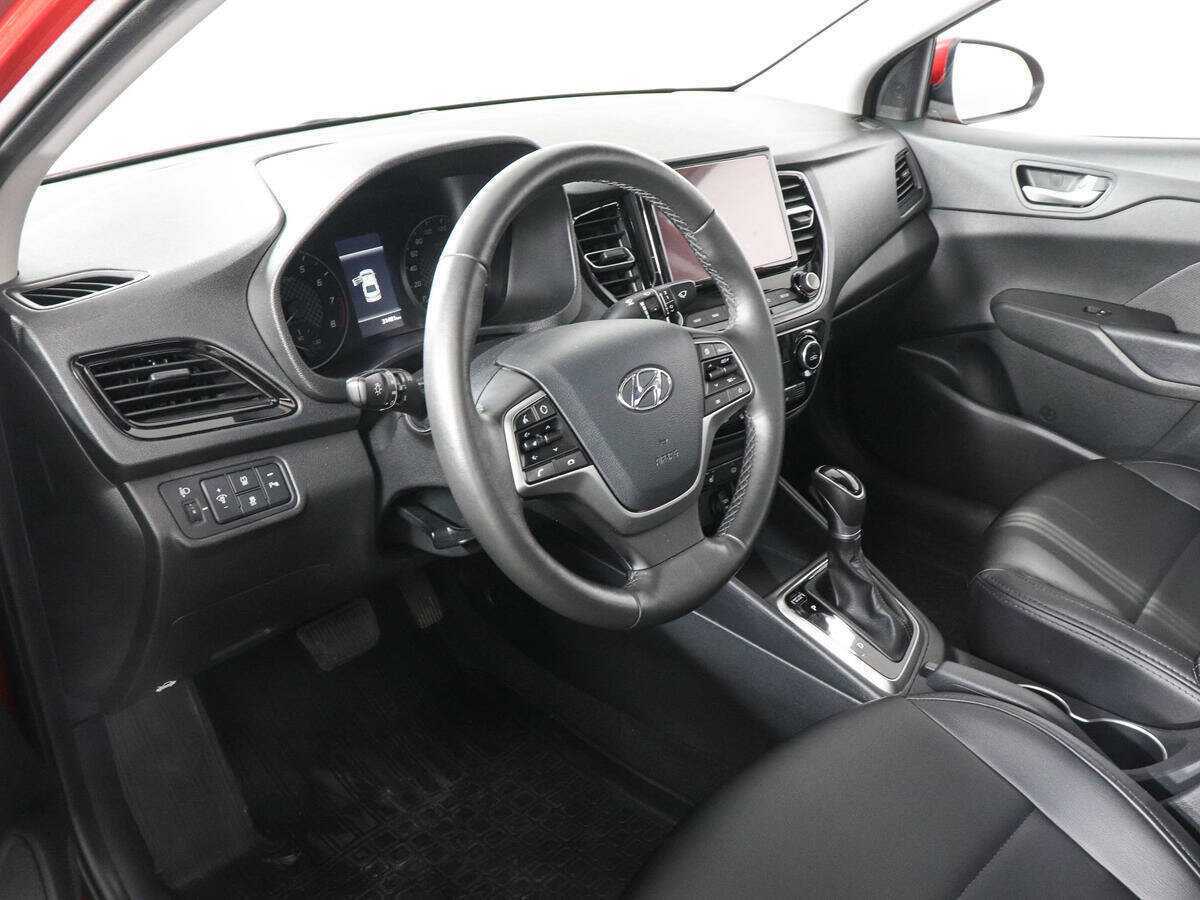 Купить Hyundai Solaris с пробегом. Фото: #8