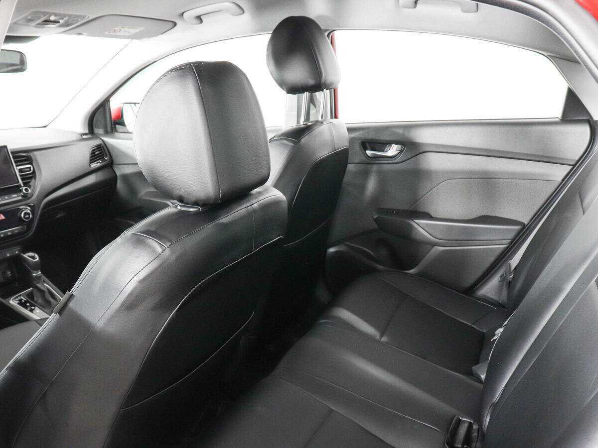 Купить Hyundai Solaris с пробегом. Фото: #11