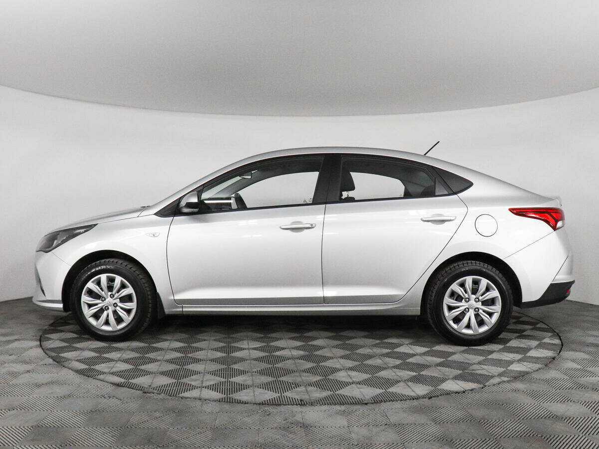 Купить Hyundai Solaris с пробегом. Фото: #7