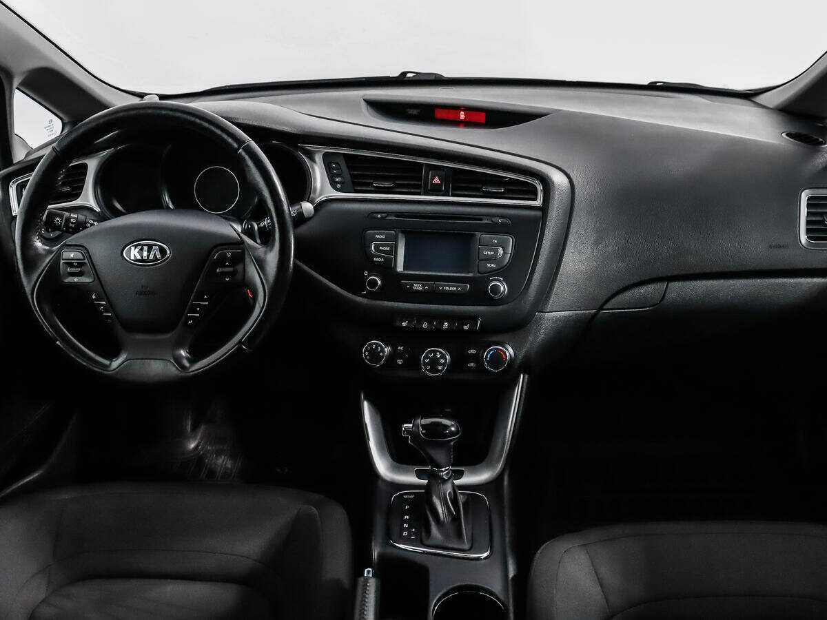 Купить Kia Ceed с пробегом. Фото: #11