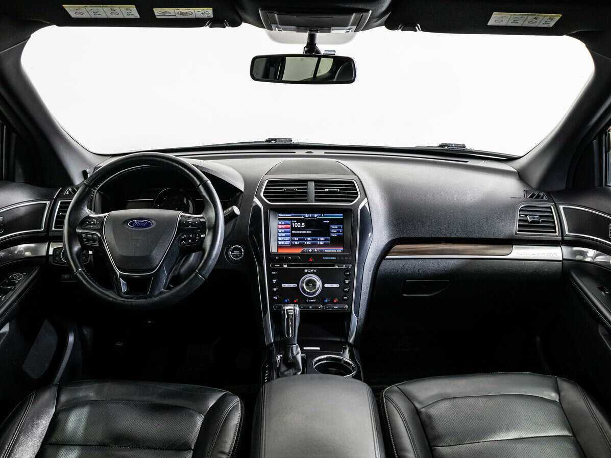 Купить Ford Explorer с пробегом. Фото: #12