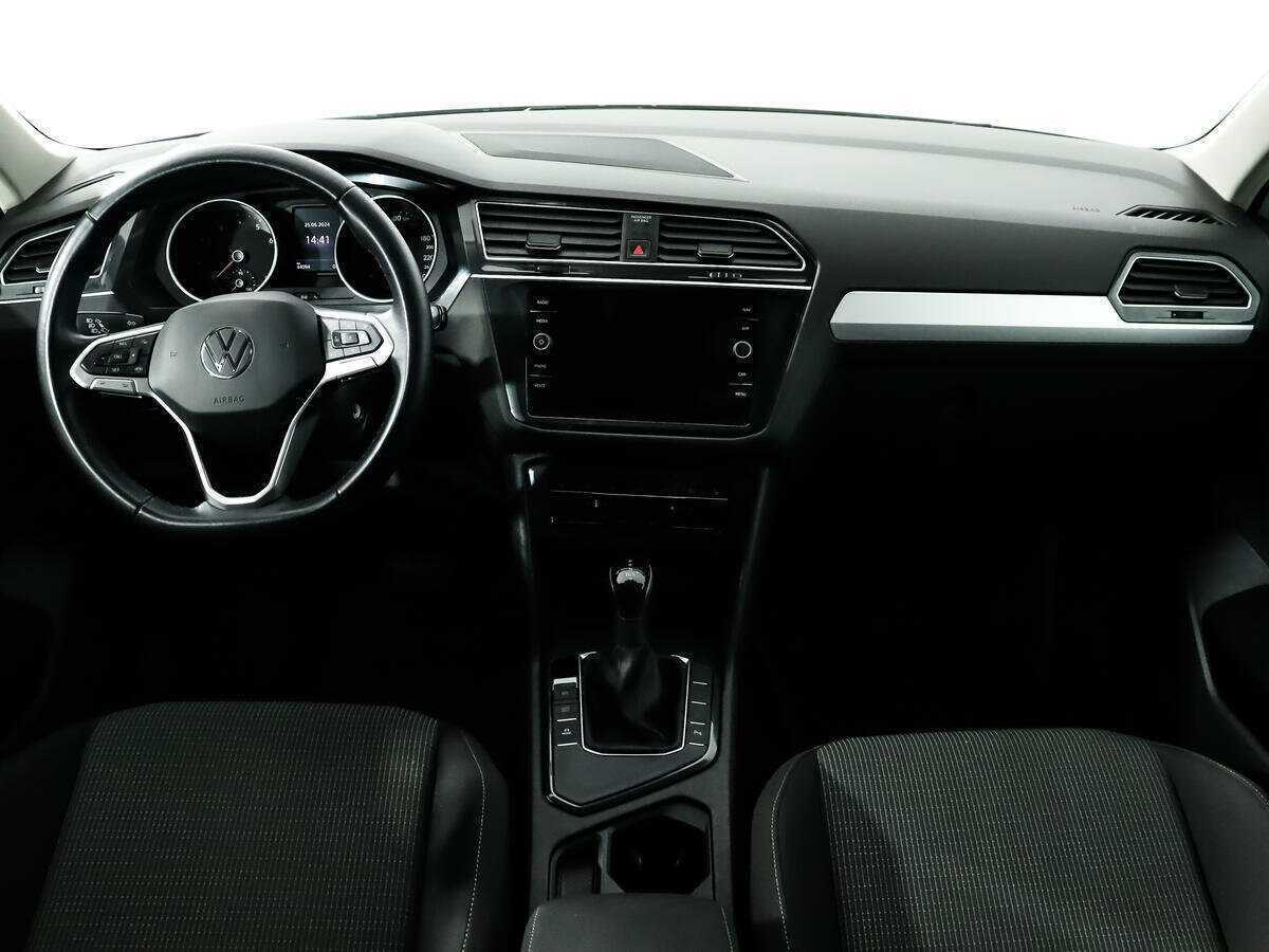 Купить Volkswagen Tiguan с пробегом. Фото: #9