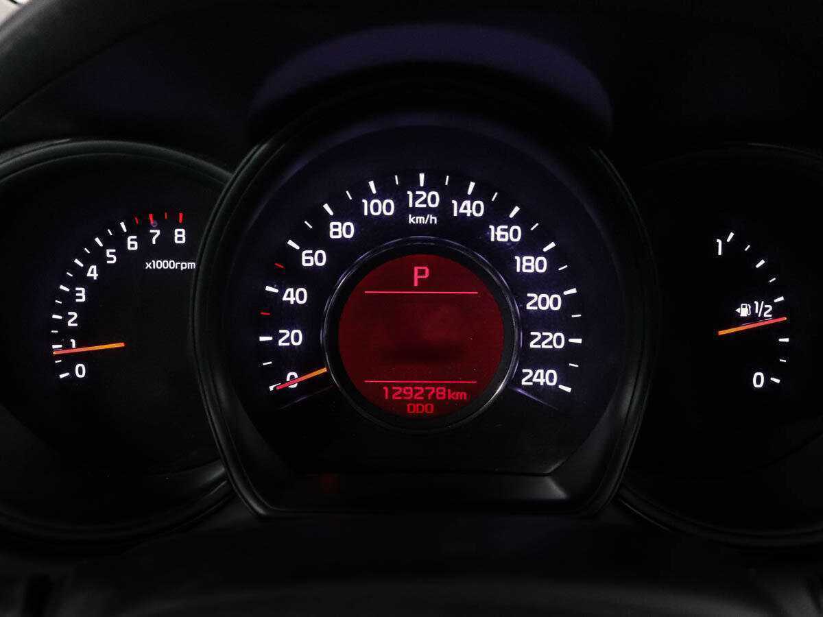 Купить Kia Ceed с пробегом. Фото: #11