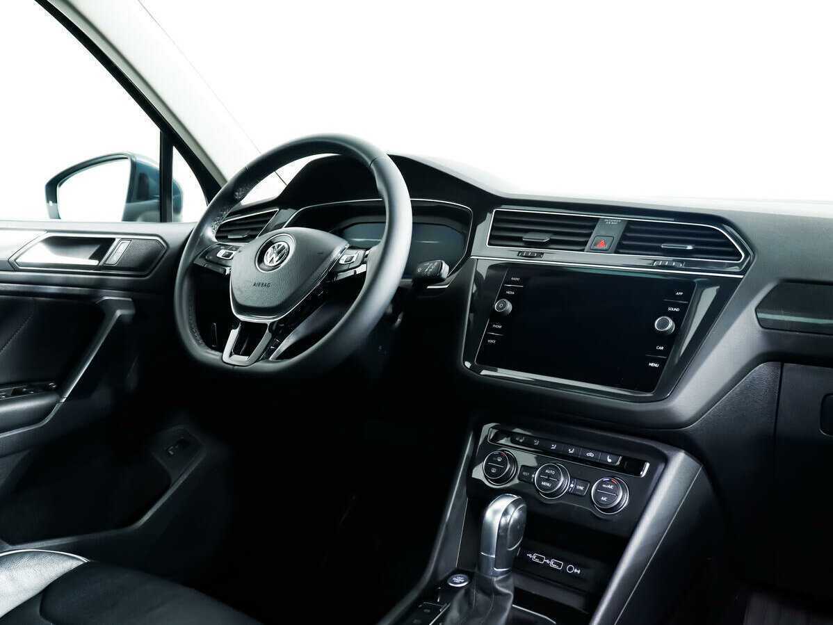 Купить Volkswagen Tiguan с пробегом. Фото: #7