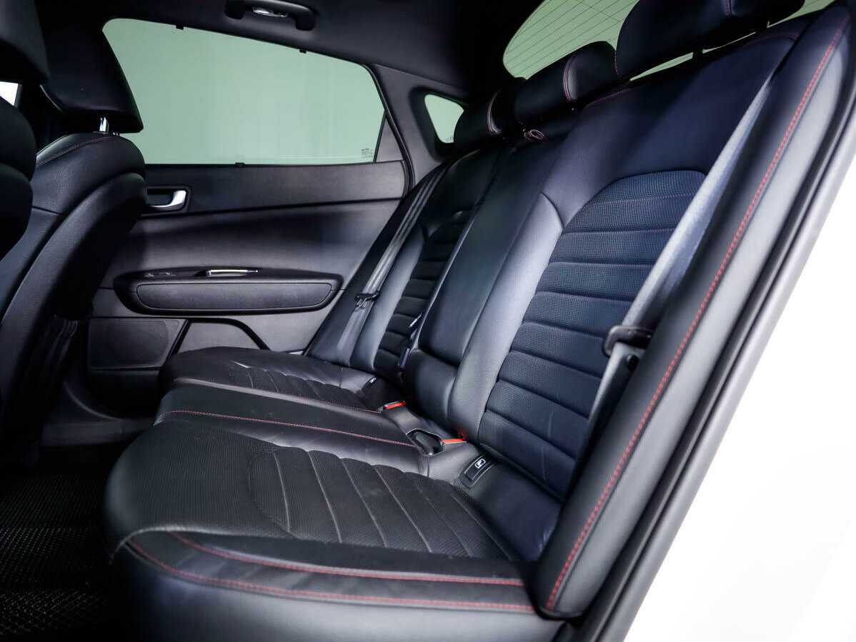 Купить Kia Optima с пробегом. Фото: #11