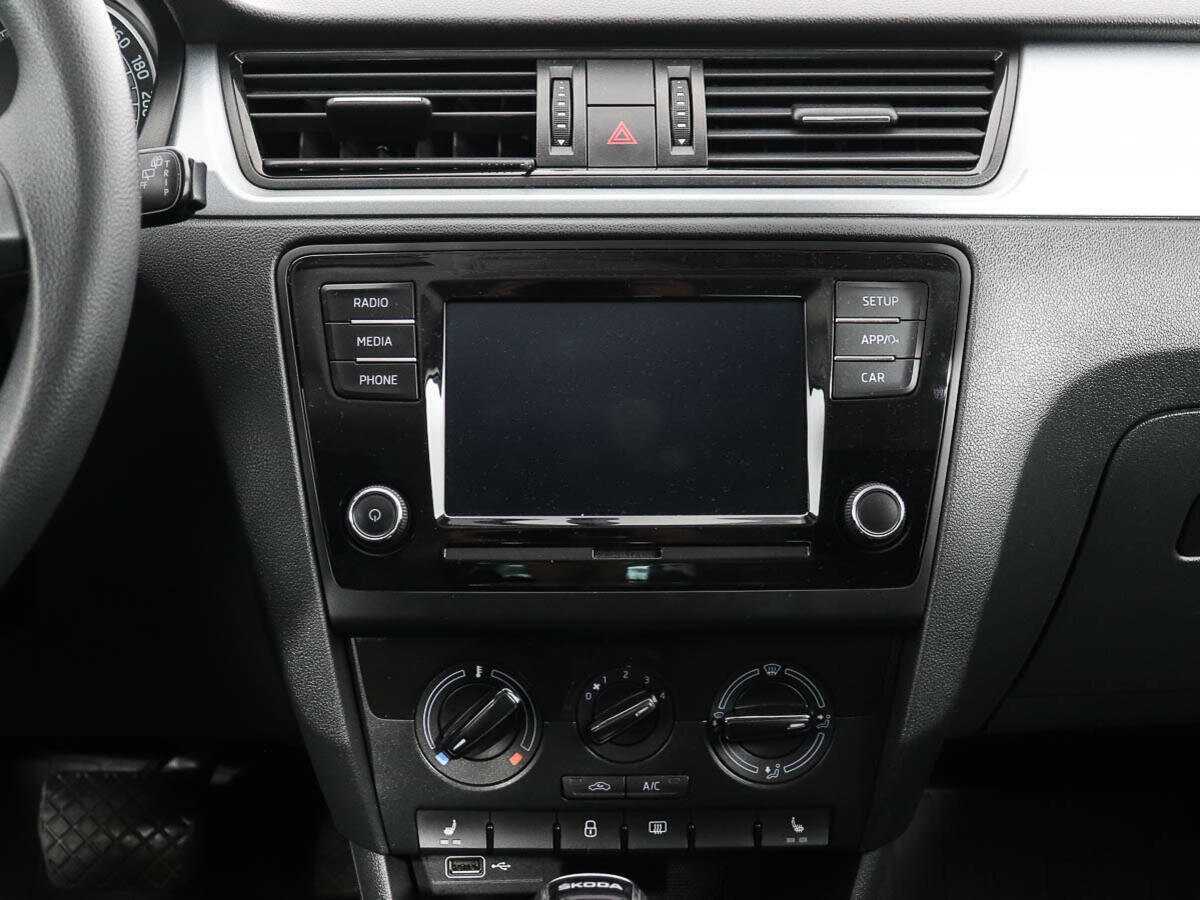 Купить Skoda Rapid с пробегом. Фото: #13