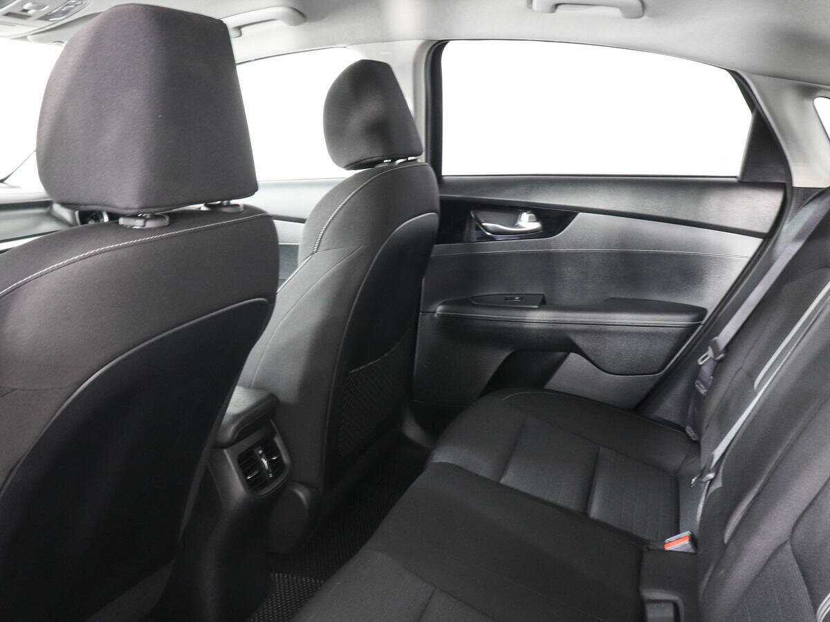 Купить Kia Cerato с пробегом. Фото: #11