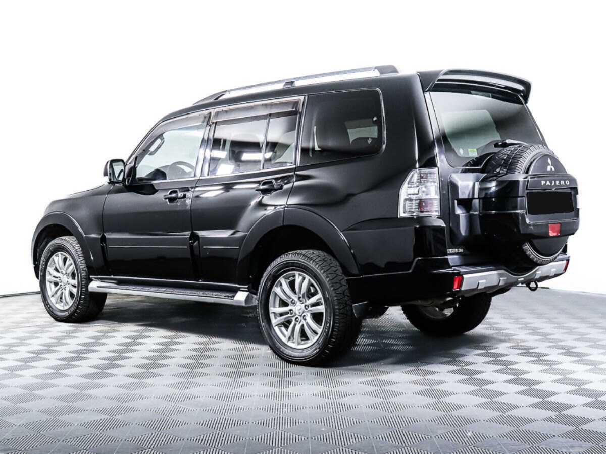 Купить Mitsubishi Pajero с пробегом. Фото: #5